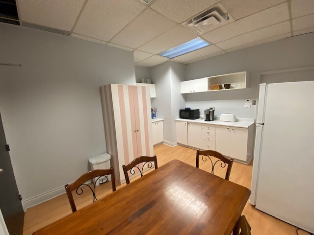 1400-1420 Boul Taschereau, La Prairie, QC en venta - Foto del interior - Imagen 3 de 9