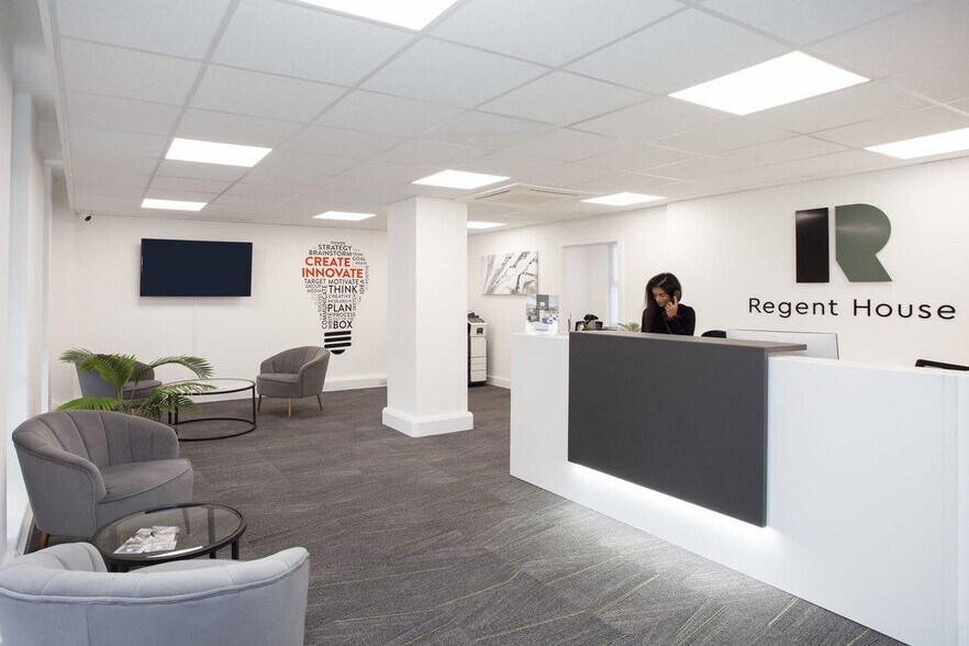 13-15 George St, Aylesbury en alquiler - Foto del edificio - Imagen 3 de 17