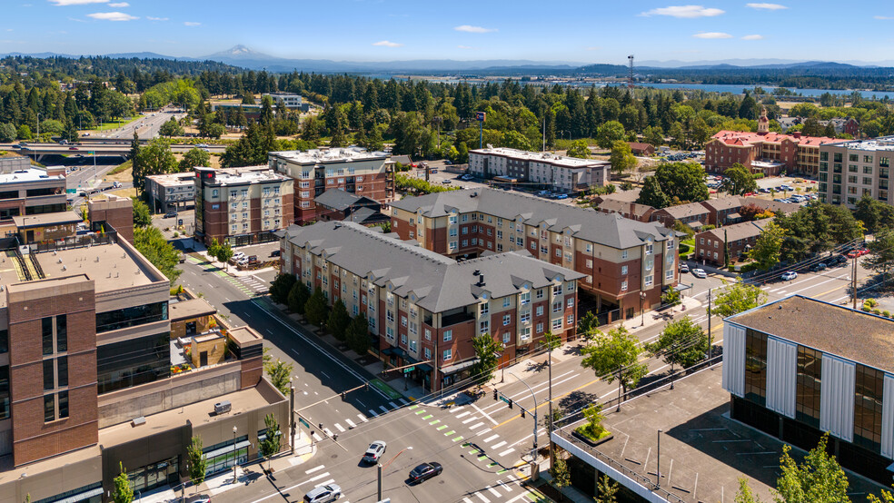 305 E Mill Plain Blvd, Vancouver, WA en alquiler - Foto del edificio - Imagen 1 de 11