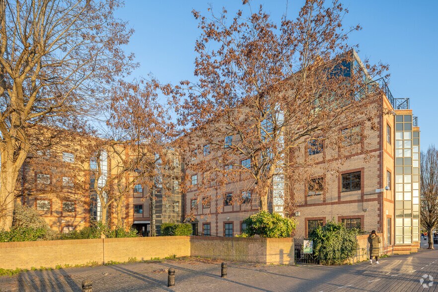 72 Chancellors Rd, London en alquiler - Foto del edificio - Imagen 2 de 4