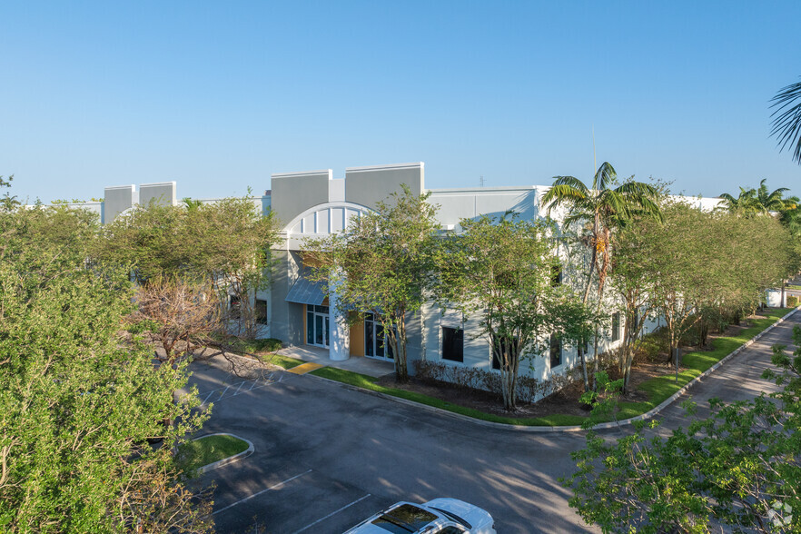 4800 Lyons Technology Pky, Coconut Creek, FL en alquiler - Foto del edificio - Imagen 1 de 31