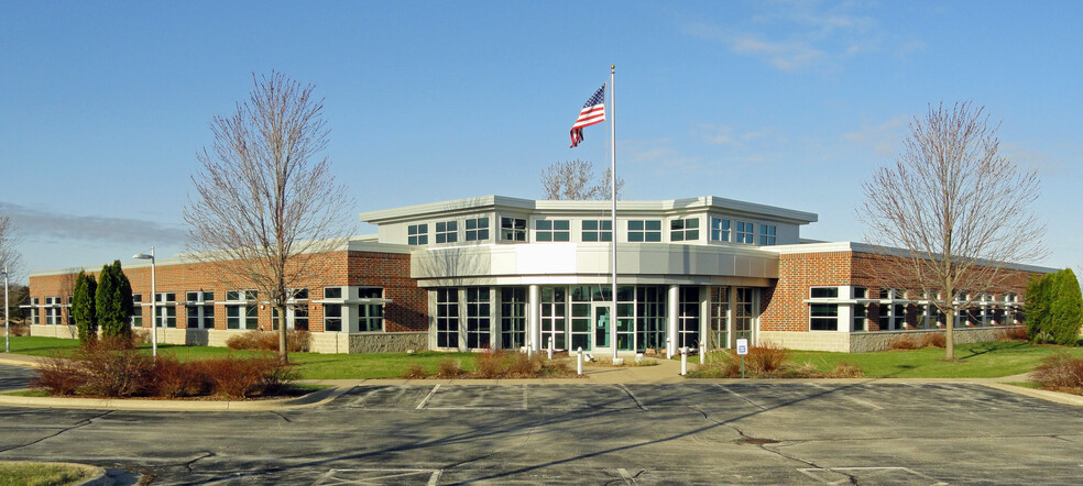 2571 S Hemlock Rd, Green Bay, WI en alquiler - Foto del edificio - Imagen 1 de 1