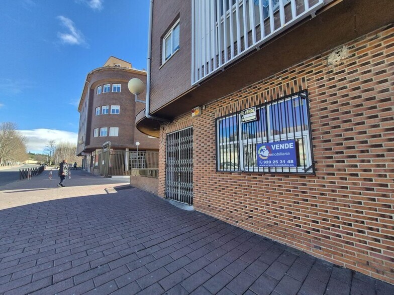 Edificio residencial en Ávila, Ávila en venta - Foto del edificio - Imagen 1 de 4