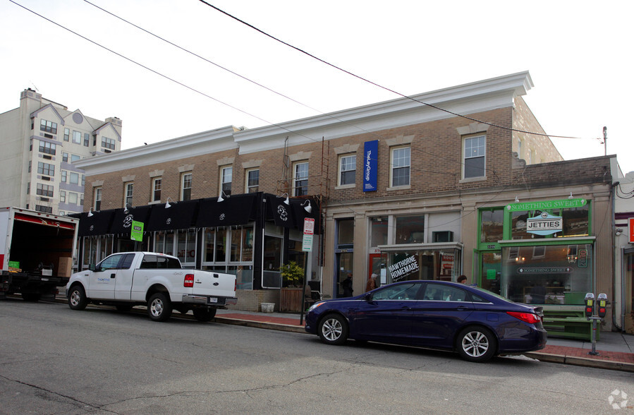 3232-3238 Wisconsin Ave NW, Washington, DC en alquiler - Foto del edificio - Imagen 3 de 3