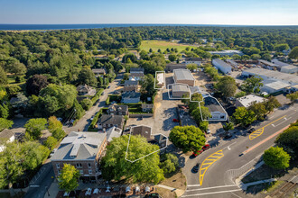 3 Railroad Ave, East Hampton, NY - VISTA AÉREA  vista de mapa - Image1