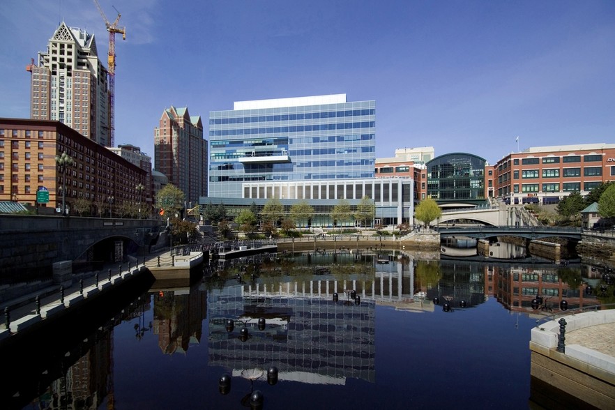 10 Memorial Blvd, Providence, RI en alquiler - Foto del edificio - Imagen 3 de 10