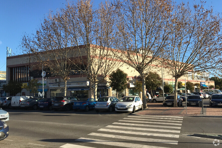 Calle Molino De Viento, 12, Colmenar Viejo, Madrid en venta - Foto del edificio - Imagen 2 de 3