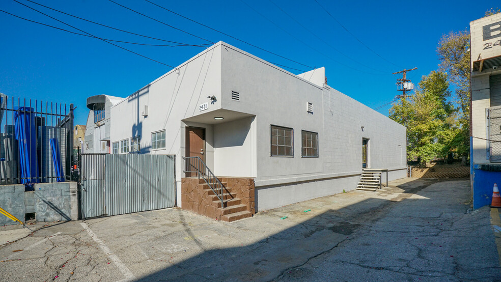 2431 Eads St, Los Angeles, CA en alquiler - Foto del edificio - Imagen 1 de 29