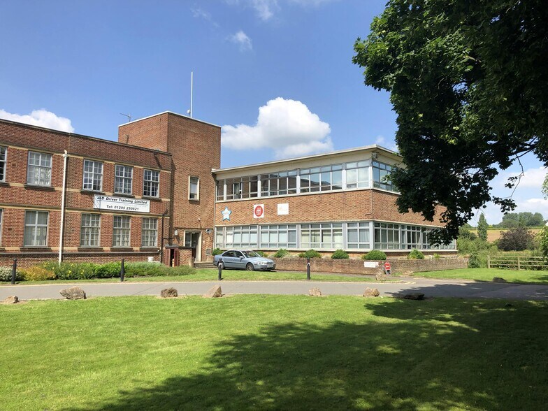 Main Block & Area 3, Cherwell Business Village, Banbury en alquiler - Foto del edificio - Imagen 3 de 22