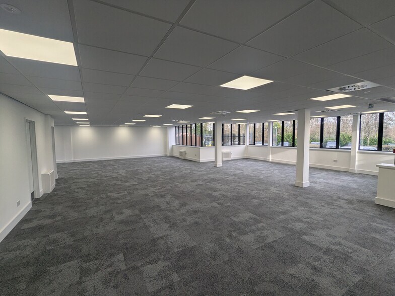 Wellbrook Ct, Girton en alquiler - Foto del edificio - Imagen 2 de 8