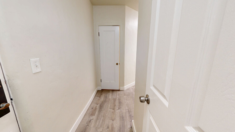 652-670 E Santa Clara St, San Jose, CA en venta - Matterport 3D Scan - Imagen 2 de 54