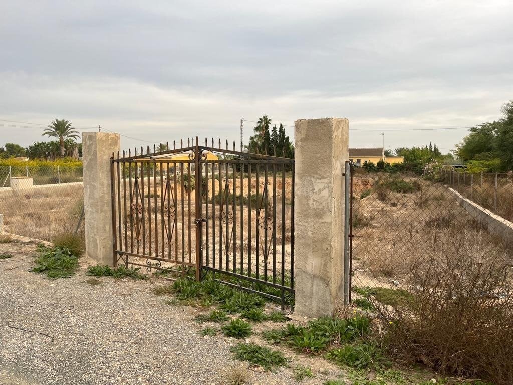 Terreno en Elche, Alicante en venta Foto del edificio- Imagen 1 de 6