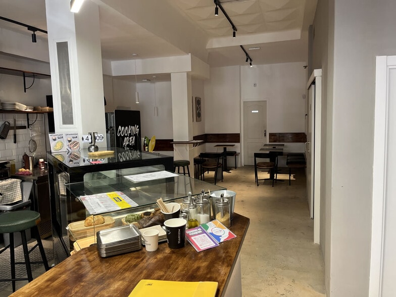 Local en Madrid, Madrid en alquiler - Foto del edificio - Imagen 2 de 5