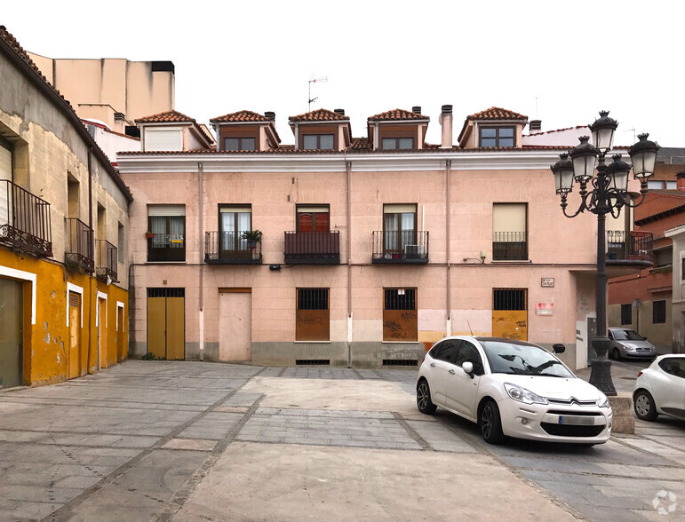 Calle Miguel de Cervantes, 1, Guadalajara, Guadalajara en venta - Foto del edificio - Imagen 2 de 2