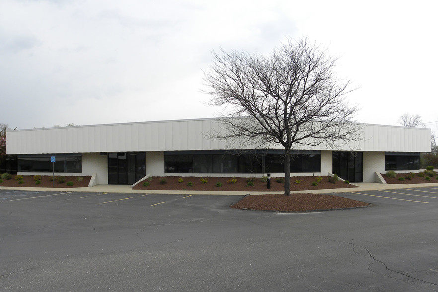 1235 E Big Beaver Road, Troy, MI en venta - Foto del edificio - Imagen 3 de 11