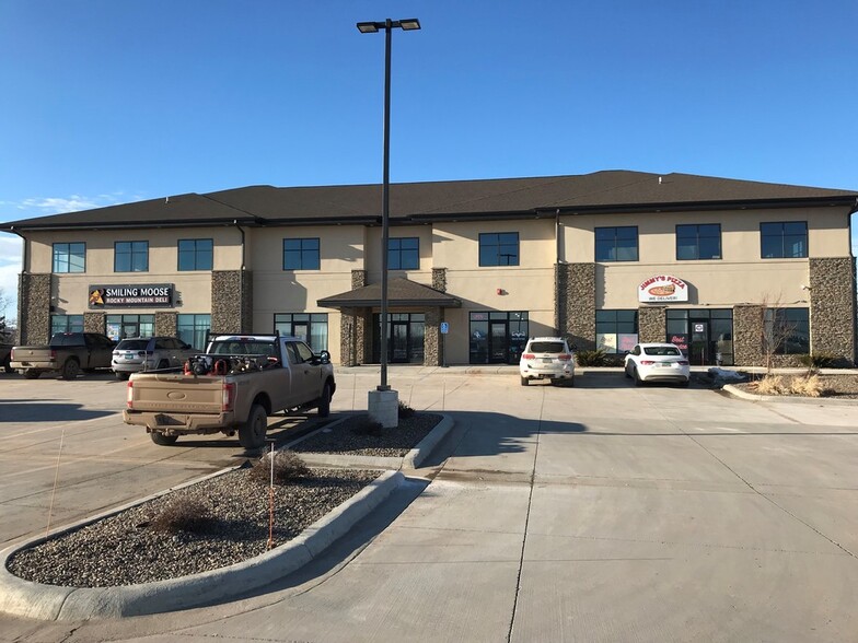 1005 S Main St, Watford City, ND en alquiler - Foto del edificio - Imagen 2 de 7