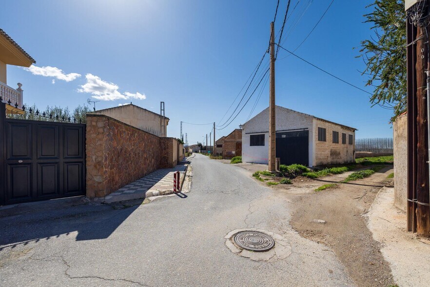 Terreno en Fuente Vaqueros, Granada en venta - Foto del edificio - Imagen 3 de 21
