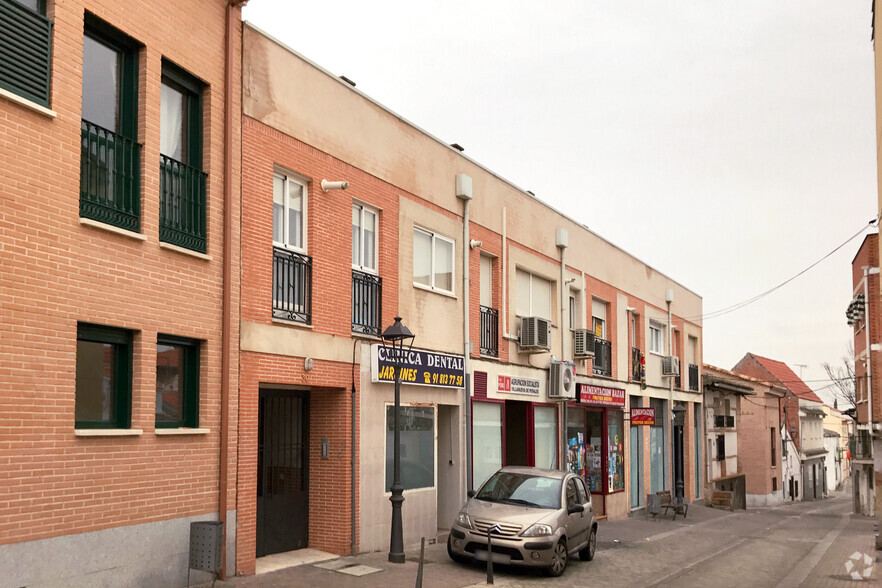 Calle Jardines, 30, Villanueva de Perales, Madrid en venta - Foto del edificio - Imagen 2 de 2