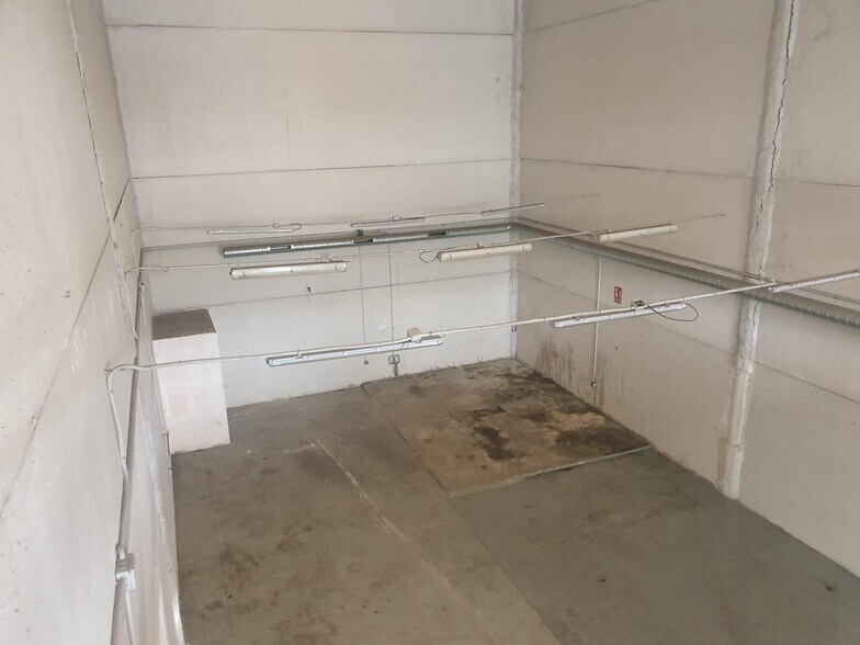 Nave en SEVILLA en alquiler - Foto del edificio - Imagen 3 de 6