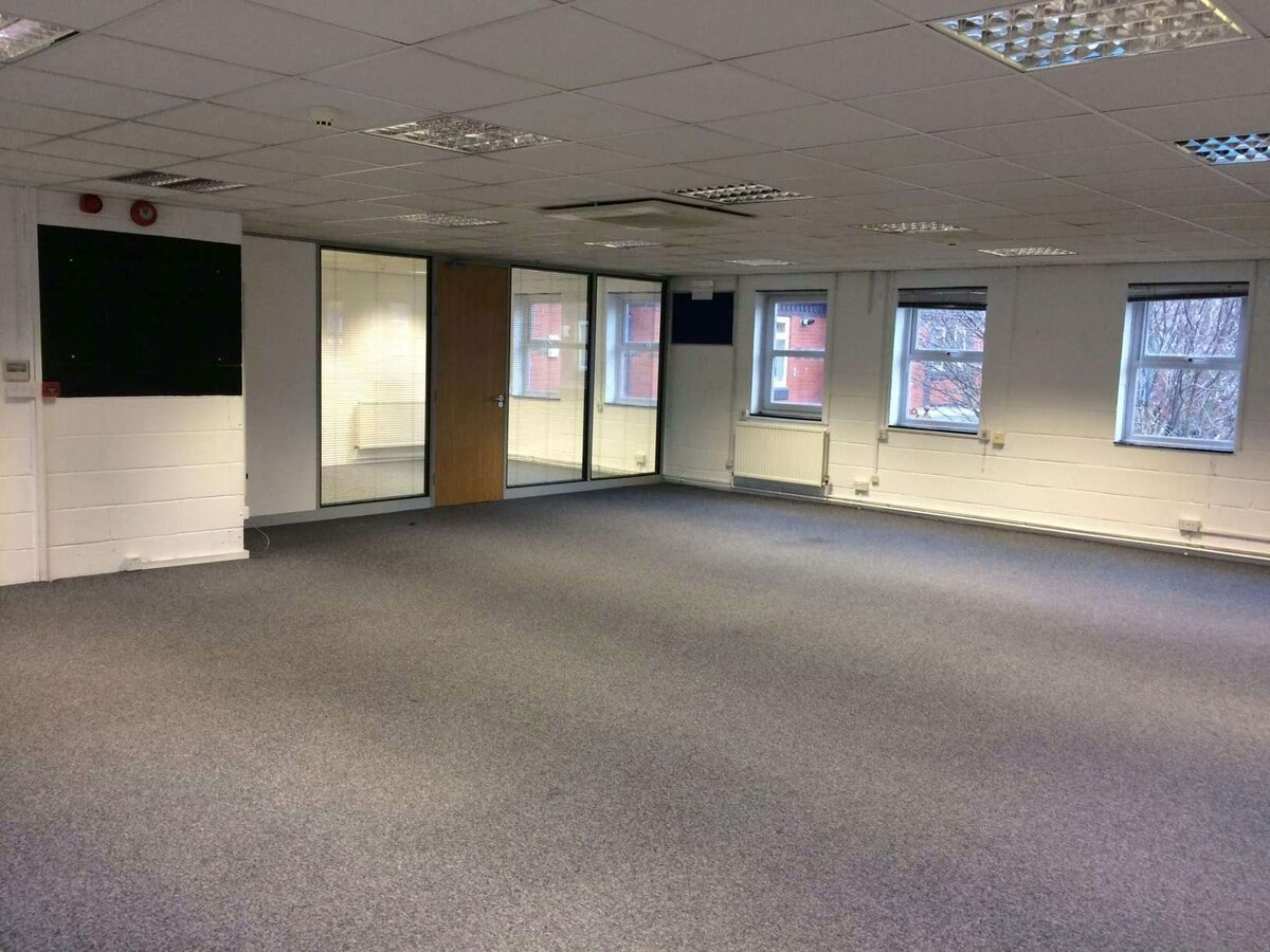 Curran Rd, Cardiff, VGL CF10 5NB - Unidad 13 -  - Foto del interior - Image 1 of 2