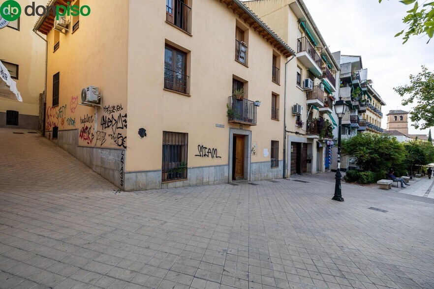 Calle Acera de San Ildefonso, 34, Granada, Granada en venta - Foto del edificio - Imagen 3 de 15
