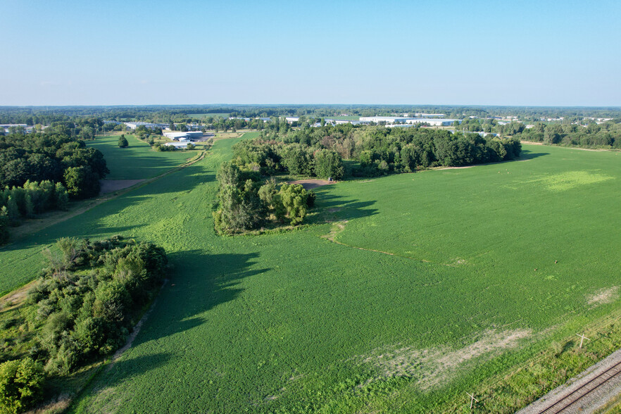 West Grand River Avenue, Lansing, MI en venta - Foto del edificio - Imagen 2 de 7