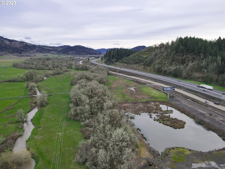 0 Deady Crossing Rd, Sutherlin, OR en alquiler - Foto del edificio - Imagen 3 de 10