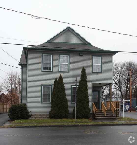 21 O'neil St, Kingston, NY en venta - Foto del edificio - Imagen 2 de 34