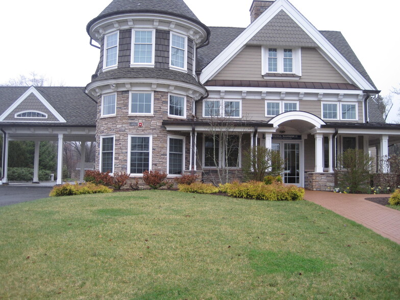 106 E Main St, Mendham, NJ en alquiler - Foto del edificio - Imagen 1 de 12