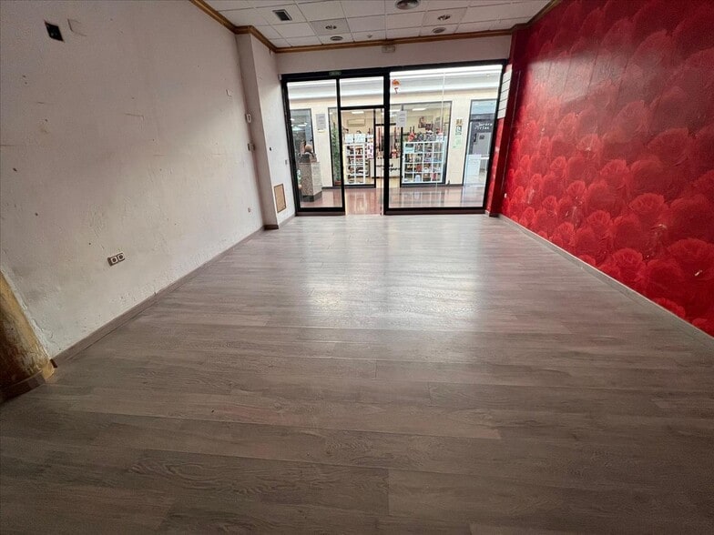 Local en Almansa en venta - Foto del edificio - Imagen 1 de 18