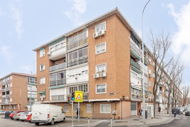 Más detalles de Paseo de los Artilleros, 15, Madrid - Edificio residencial​ en venta