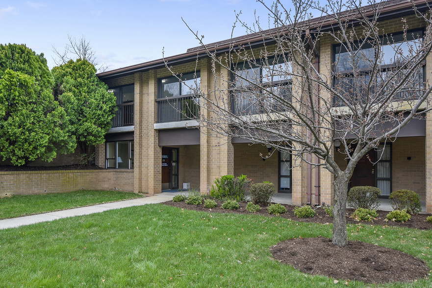 8346 Traford Ln, Springfield, VA en venta - Foto del edificio - Imagen 1 de 1