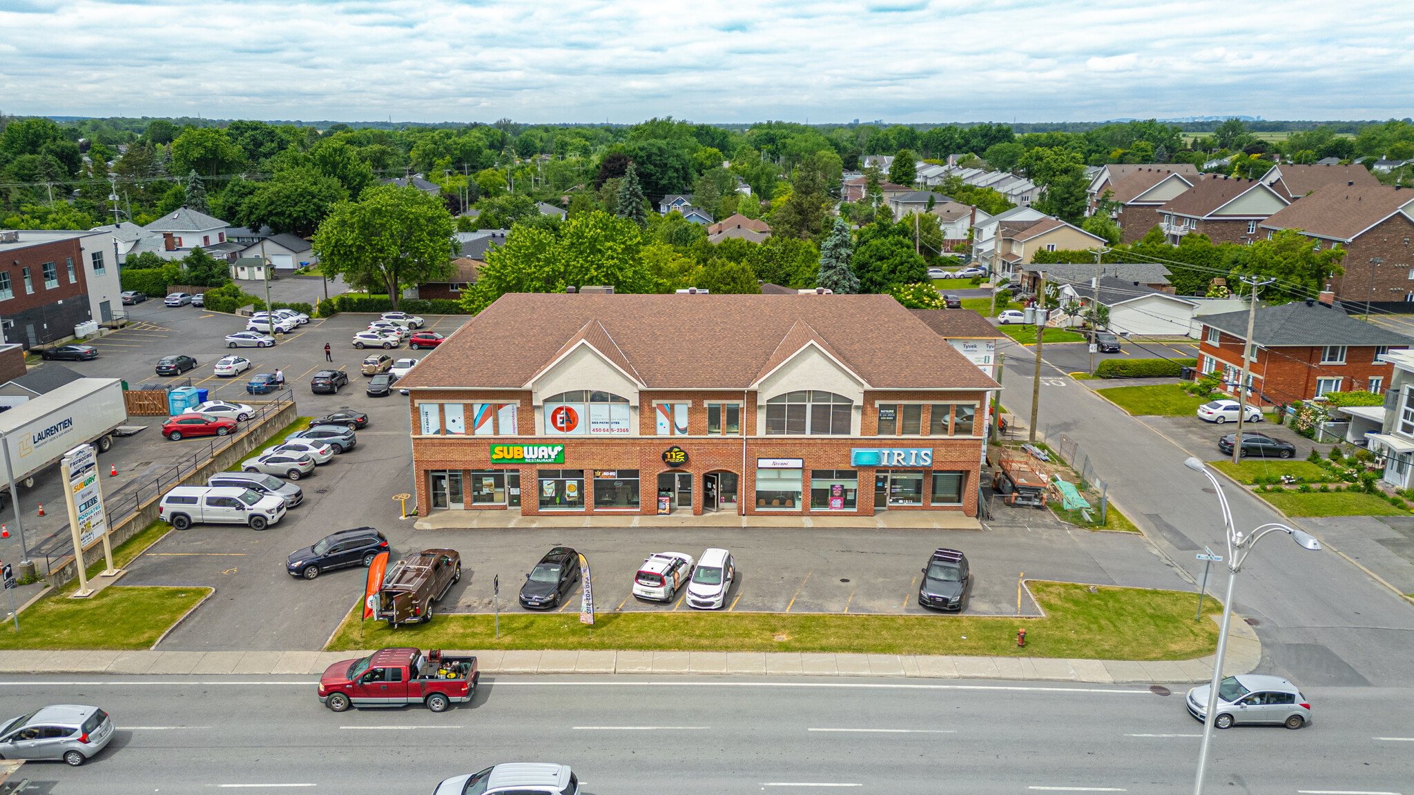 900 Boul De Périgny, Chambly, QC en alquiler Foto del edificio- Imagen 1 de 12