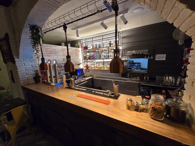 Más detalles de Local en alquiler