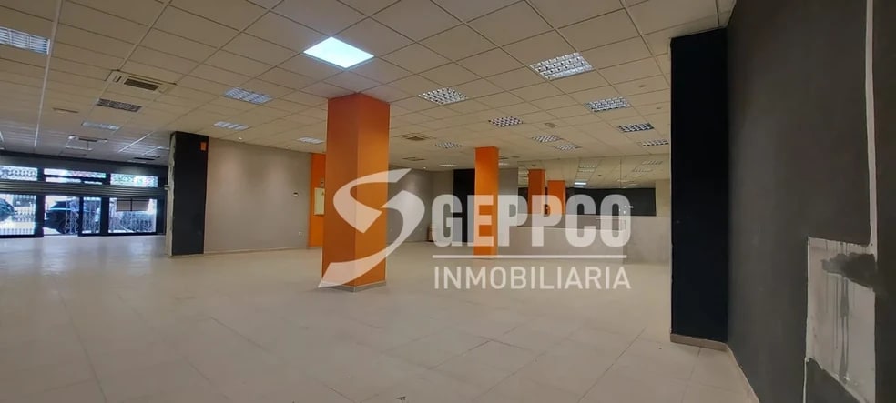 Calle de Cartagena, Madrid, Madrid en venta - Foto del edificio - Imagen 2 de 3