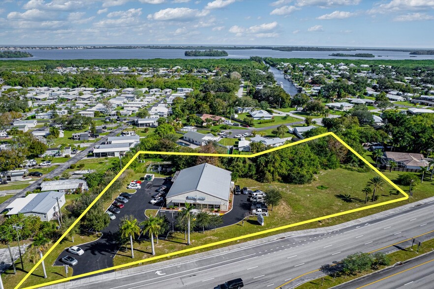 2106 S US Highway 1, Vero Beach, FL en venta - Foto del edificio - Imagen 3 de 43