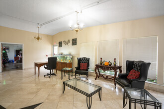 1415 W Washington St, Brownsville, TX en alquiler Foto del interior- Imagen 1 de 23