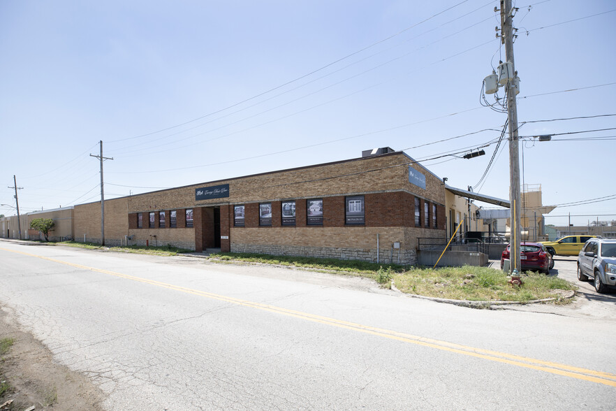 3150 Dodge Rd, Kansas City, KS en alquiler - Foto del edificio - Imagen 3 de 9