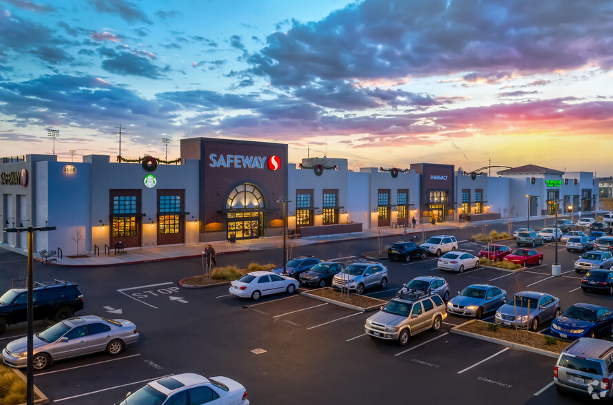 3680 Crocker Dr, Sacramento, CA en alquiler - Foto del edificio - Imagen 1 de 34