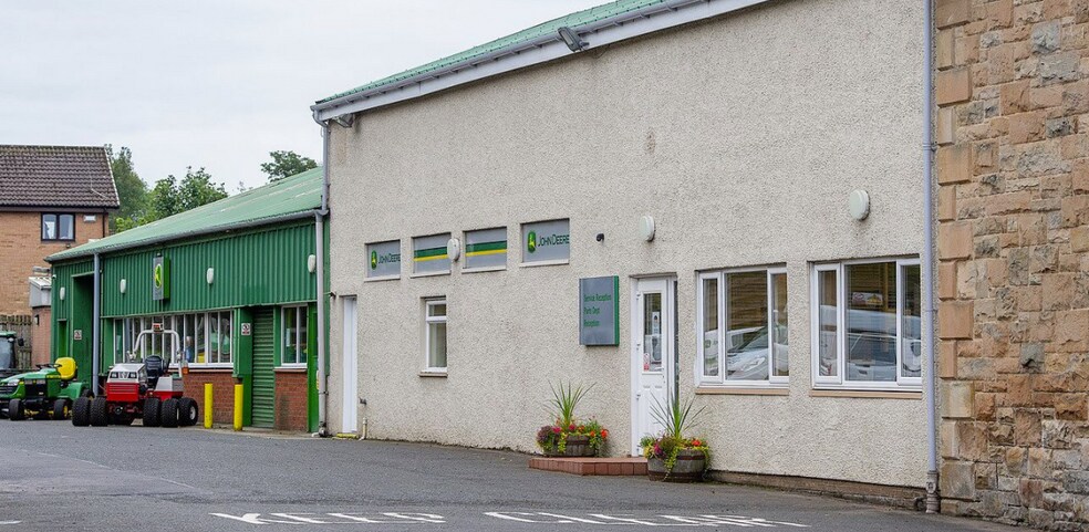 Busby Station cartera de 5 inmuebles en venta en LoopNet.es - Foto del edificio - Imagen 3 de 6