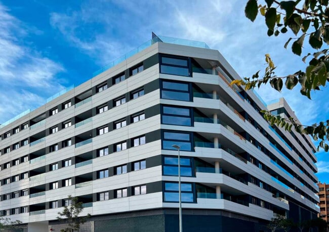 Más detalles de Avinguda Cat Soler, 25, Alicante - Edificio residencial​ en venta