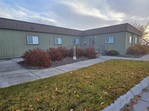 7151 Kestrel Dr, Missoula, MT en venta Foto del edificio- Imagen 1 de 9