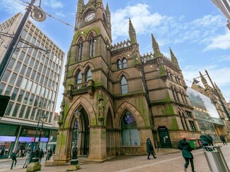 Más detalles de Hustlergate, Bradford - Local en venta