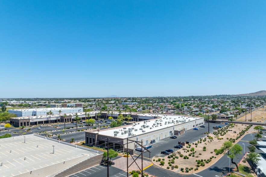 4625 E Cotton Center Blvd, Phoenix, AZ en alquiler - Foto del edificio - Imagen 3 de 3