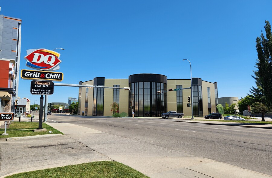 4303 50 Av, Red Deer, AB en alquiler - Foto del edificio - Imagen 1 de 5