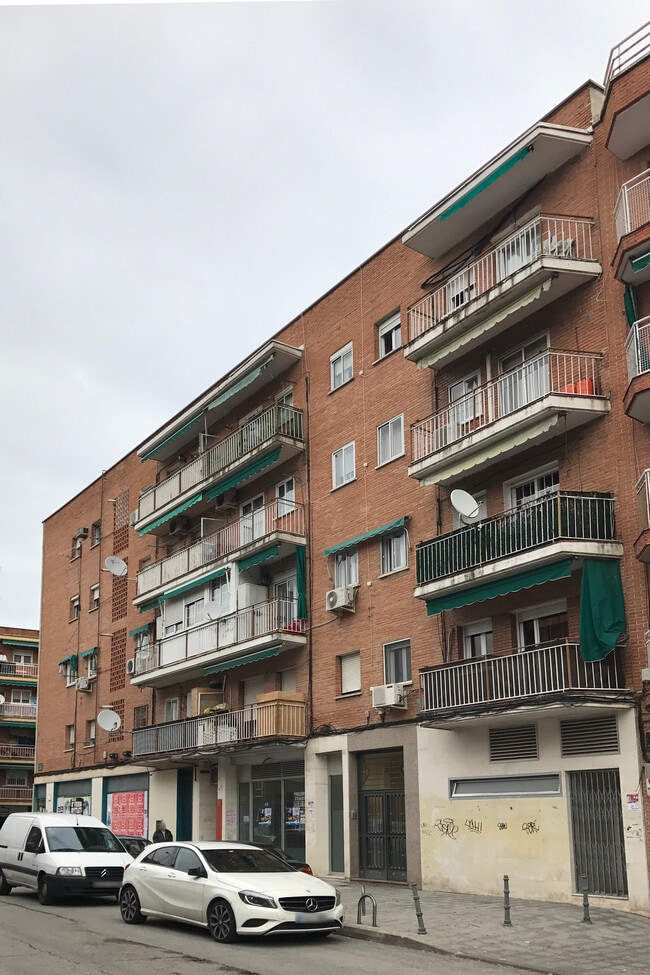 Más detalles de Avenida Constitución, 42, Coslada - Edificio residencial​ en venta