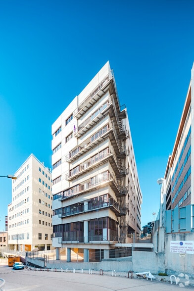 Calle de María Tubau, 3, Madrid, Madrid en alquiler - Foto del edificio - Imagen 3 de 23