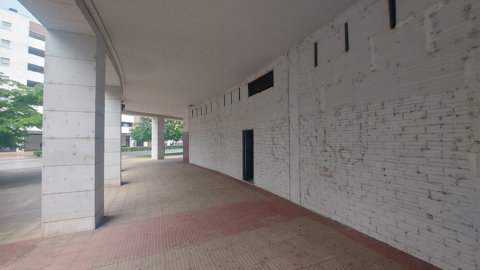 Local en Logroño, La Rioja en alquiler - Foto del edificio - Imagen 2 de 2
