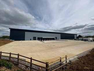 Más detalles de 100 Latham Rd, Swindon - Nave en alquiler