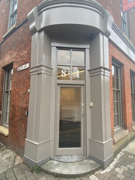 81-83 Chapel St, Salford en alquiler - Foto del edificio - Imagen 2 de 9